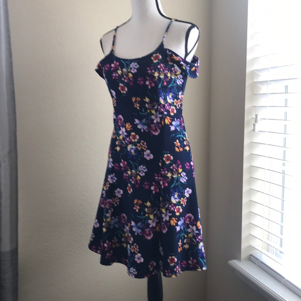 Derek Heart Dress medium floral NWT